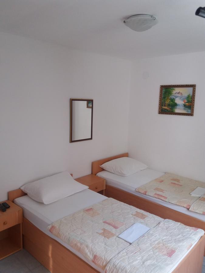 Apartments Mm Budva Eksteriør billede