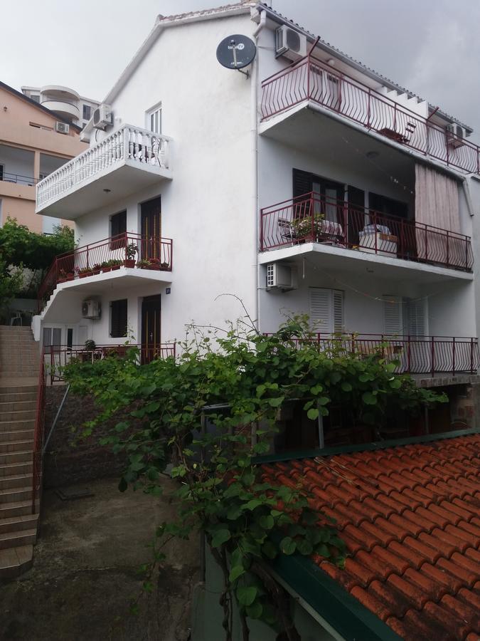 Apartments Mm Budva Eksteriør billede
